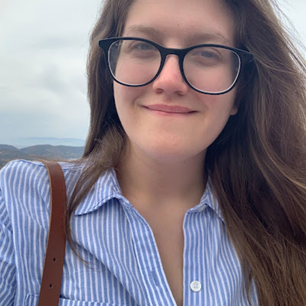 Meet your Posher, Abigail